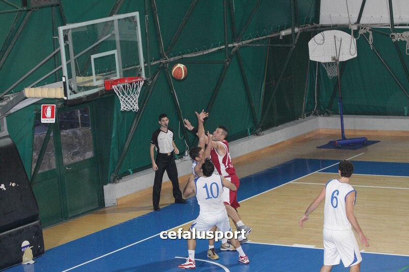 120304 sport 370_tn.jpg